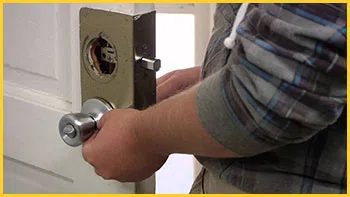 Exclusive Locksmith Service Cincinnati, OH 513-988-4097 - 13-lock-replace