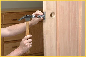 Exclusive Locksmith Service Cincinnati, OH 513-988-4097 - 14-install-new-lock